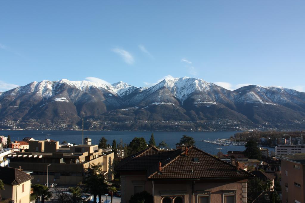 Ferienwohnung Montana Lago ロカルノ 部屋 写真